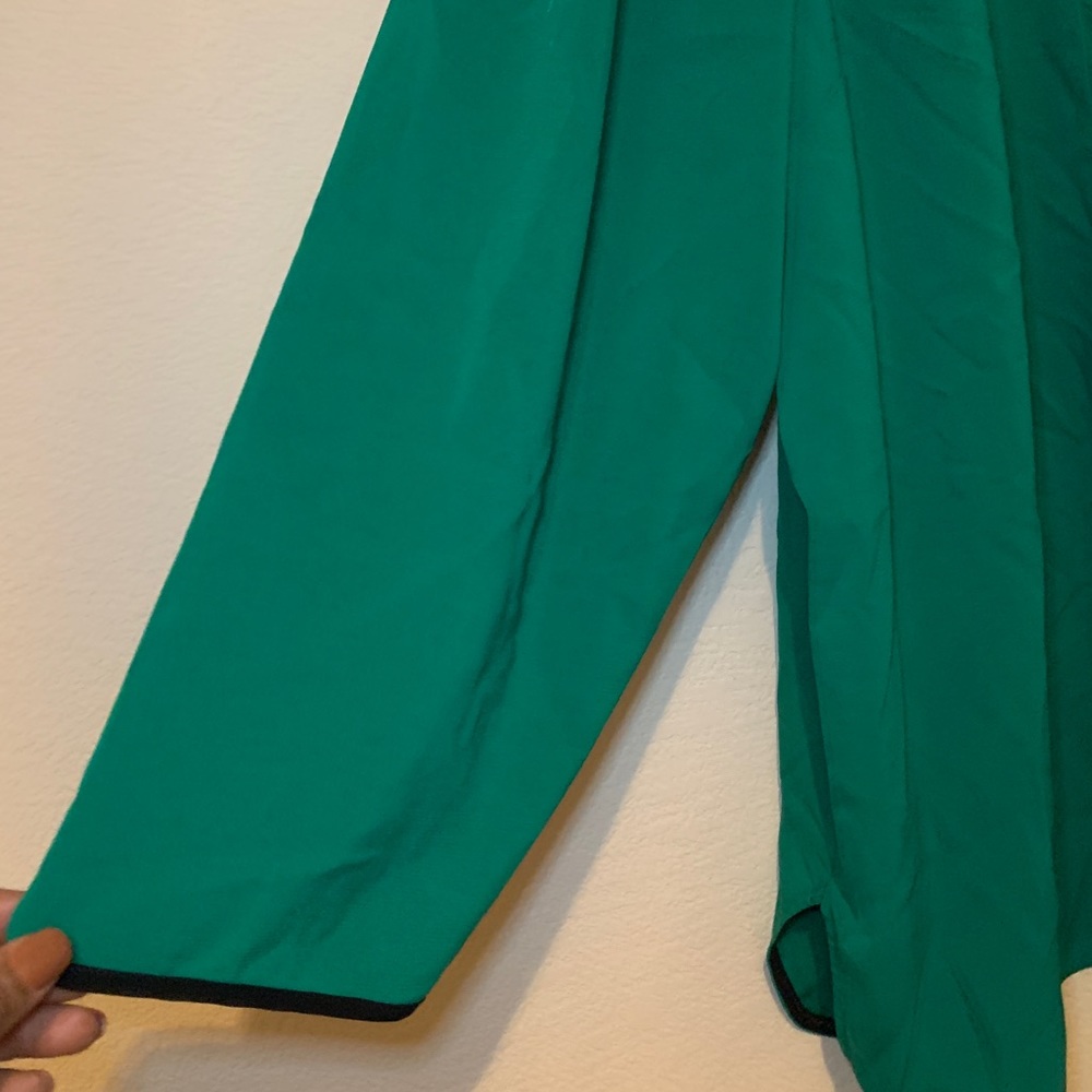 Catherine’s Green and Black Sequin Tunic - Picture 8 of 9